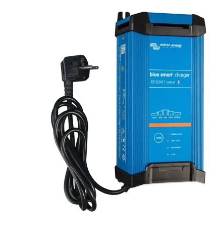 Victron Blue Smart IP22 Charger 220V 24V 16A (3) Akü Şarj Cihazı (BPC241648002)